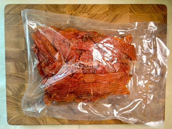 Мясо (АЛЬЯНС) вяленое индейка 500гр "В прянном томате" в Петрозаводске