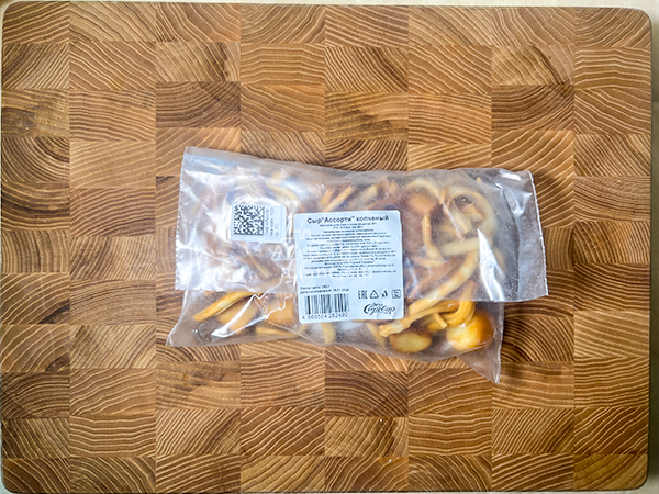 Сыр 150 гр ГОРНЫЙ СЫРОВАР (Ассорти копчёный) в Петрозаводске