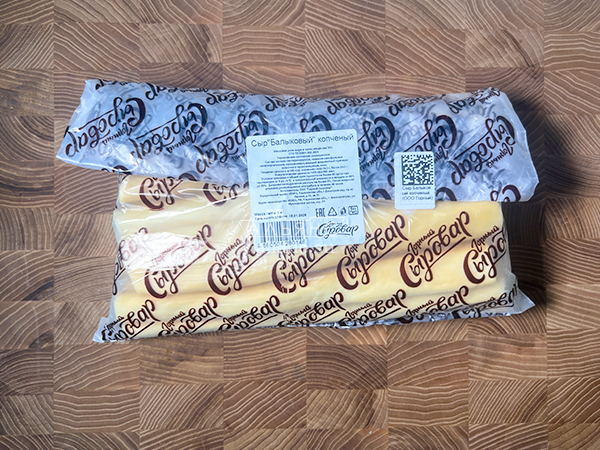 Сыр 1 кг ГОРНЫЙ СЫРОВАР (Балыковый копчёный) в Петрозаводске